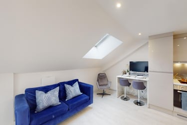 1 bed studio, Silver Street, East Reading, Reading, RG12SU - Image 2